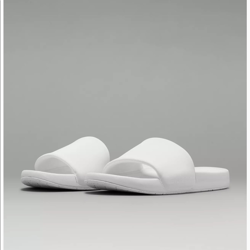 lululemon Restfeel Women’s Slide White Sizes 7,8, 9, & 10 New NWT